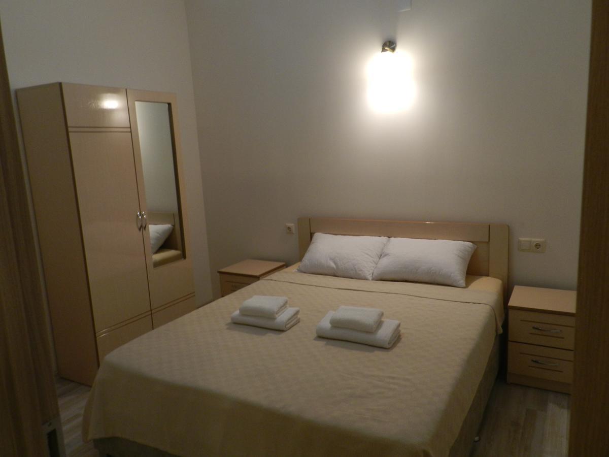 Subtropic Apartments 巴统 外观 照片