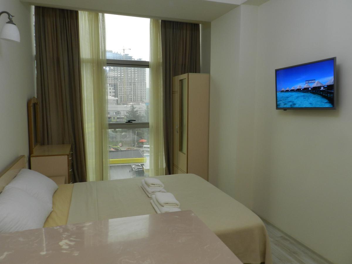 Subtropic Apartments 巴统 外观 照片