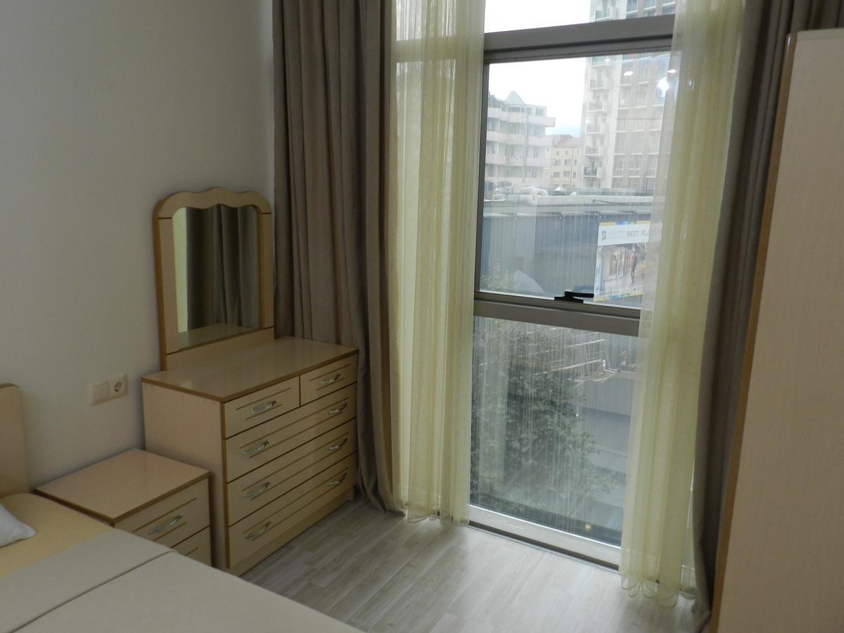 Subtropic Apartments 巴统 外观 照片